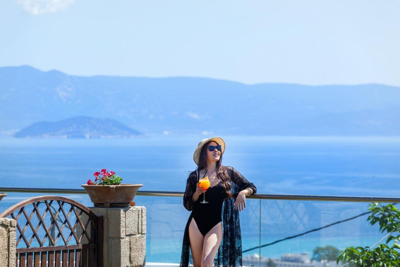 Sunny Villa Hanioti