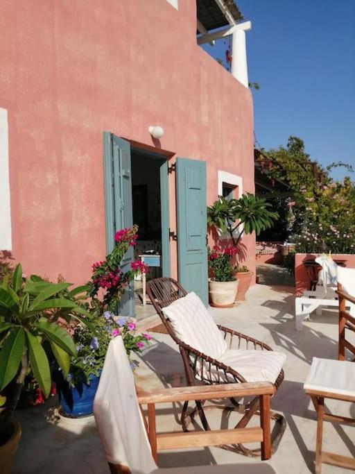 Casa Dei Melograni At Vourlidia Leros Holiday home *