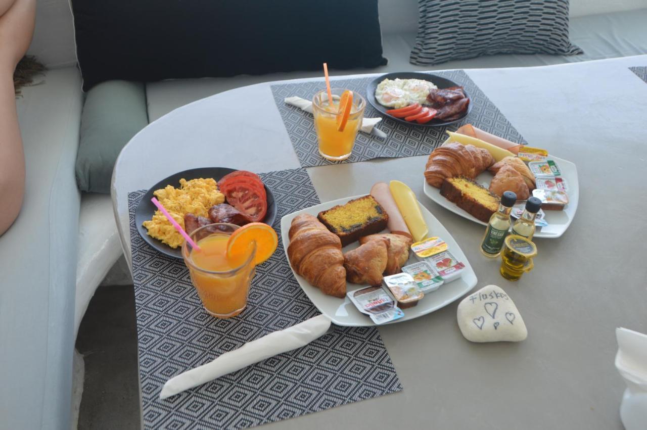Flaskos Suites And More 4*