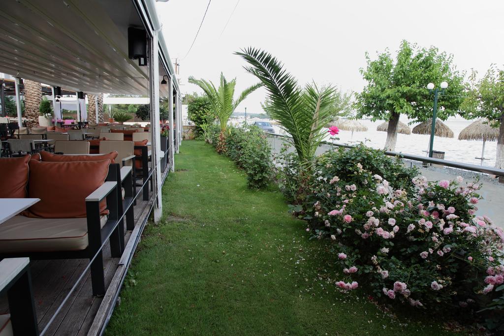 Hotel Evvoiki Akti 3*