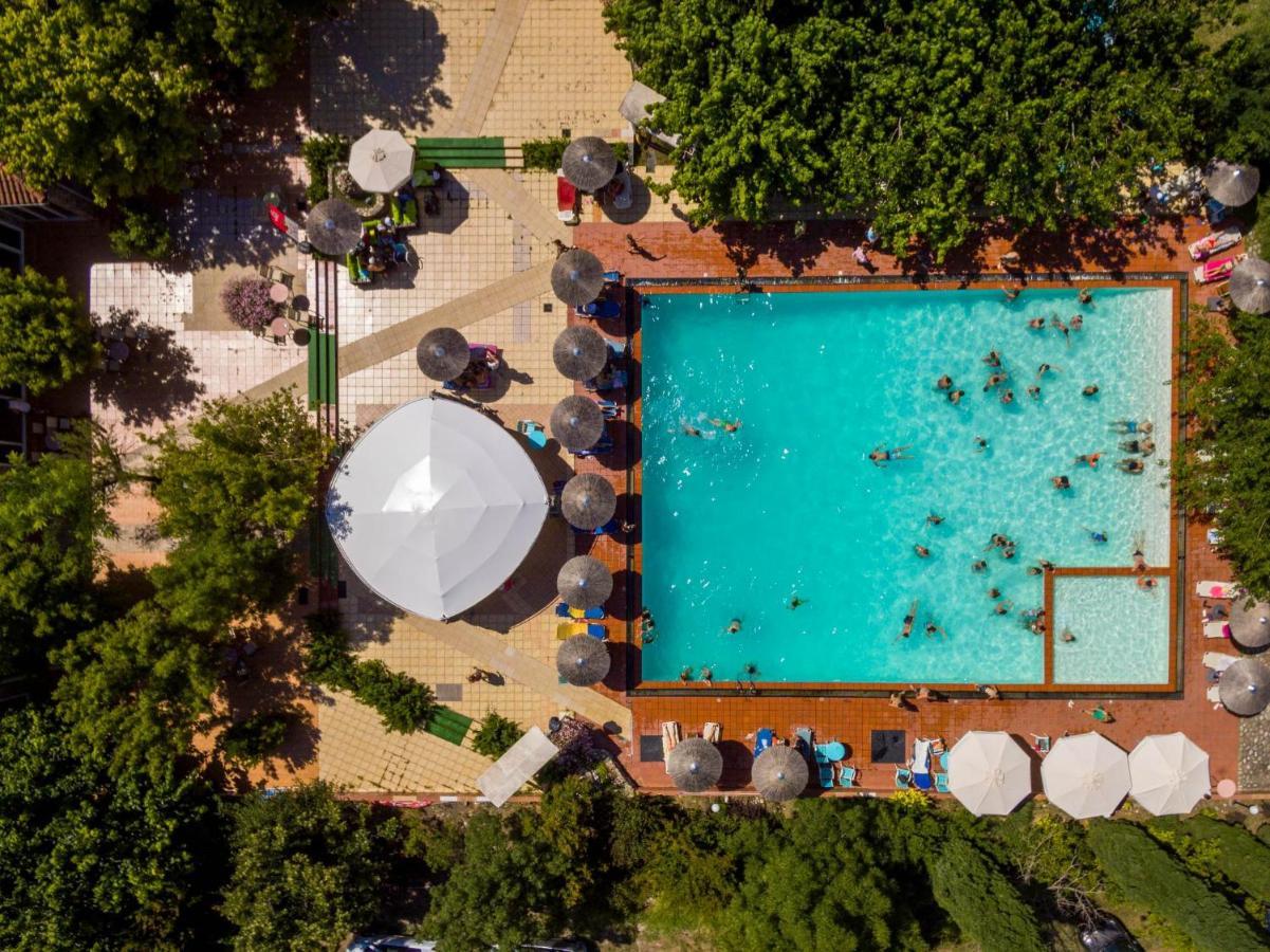 Pineas Guest house