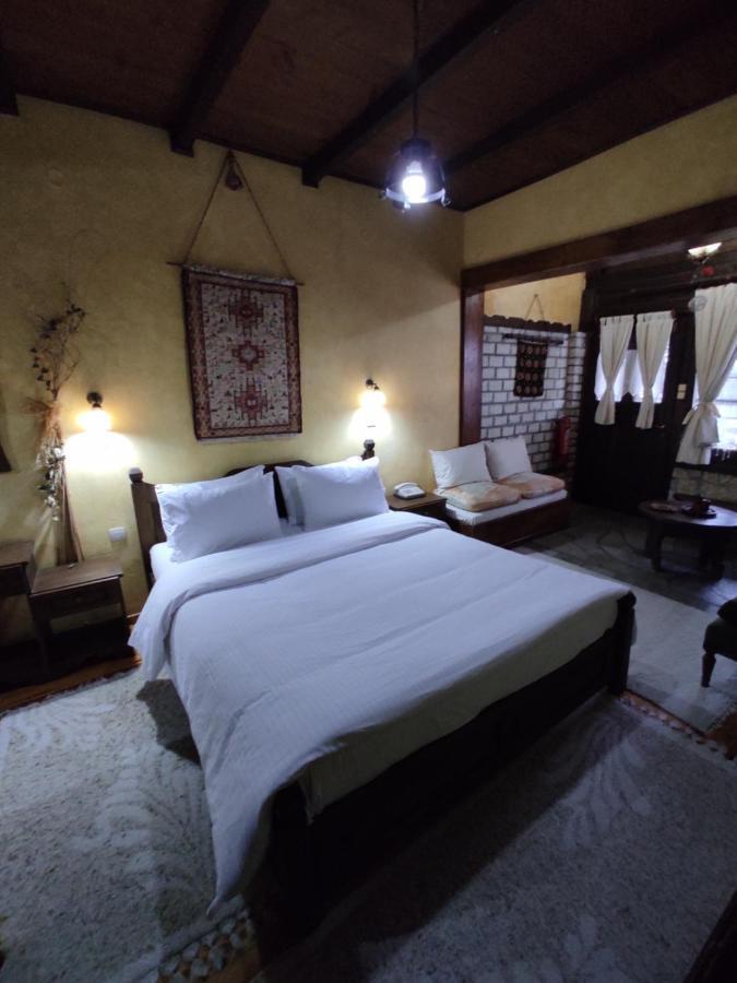 Xenonas Brizi Guest house