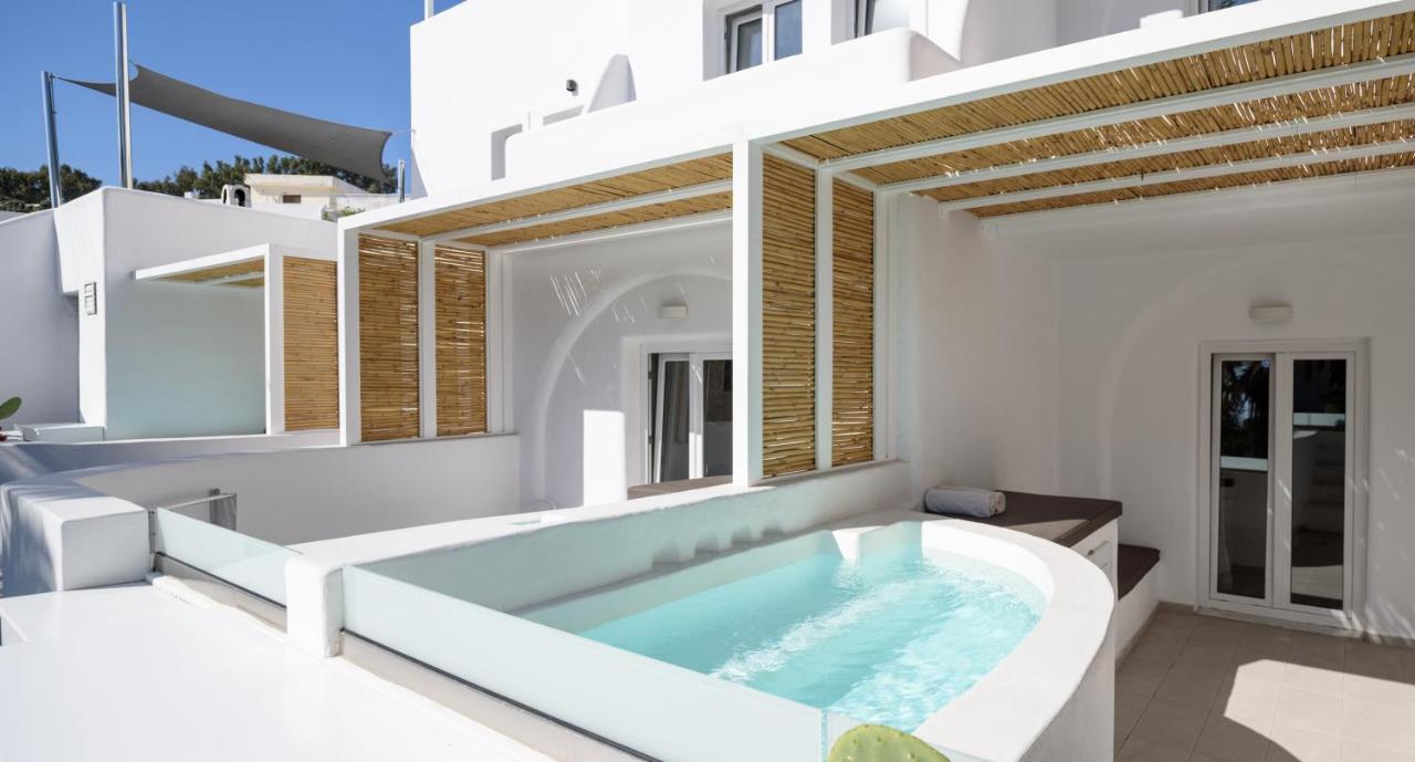 Daedalus 4* Fira (Santorini)