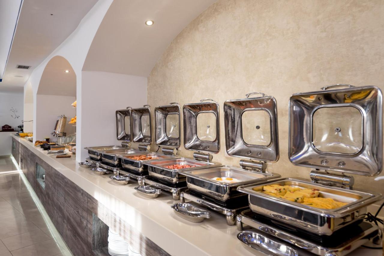 Daedalus 4* Fira (Santorini)