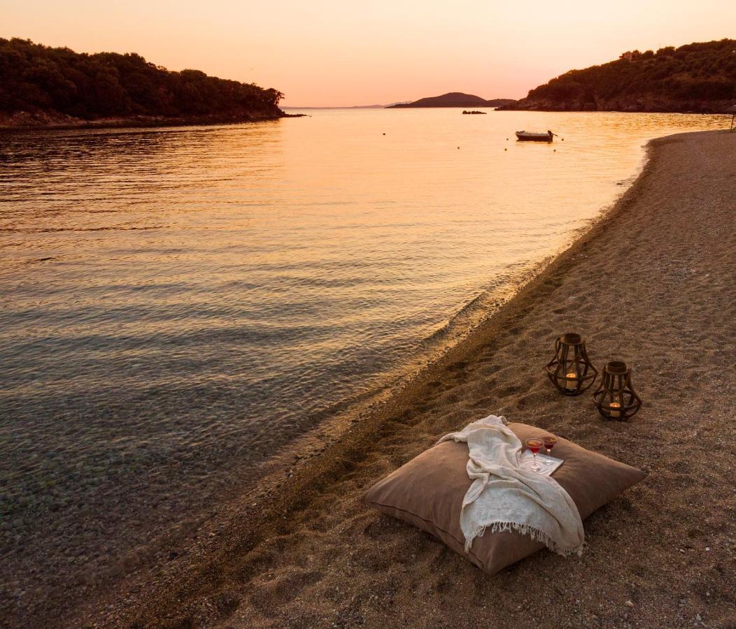 Hotel Prima Vista Beachfront Boutique 5*