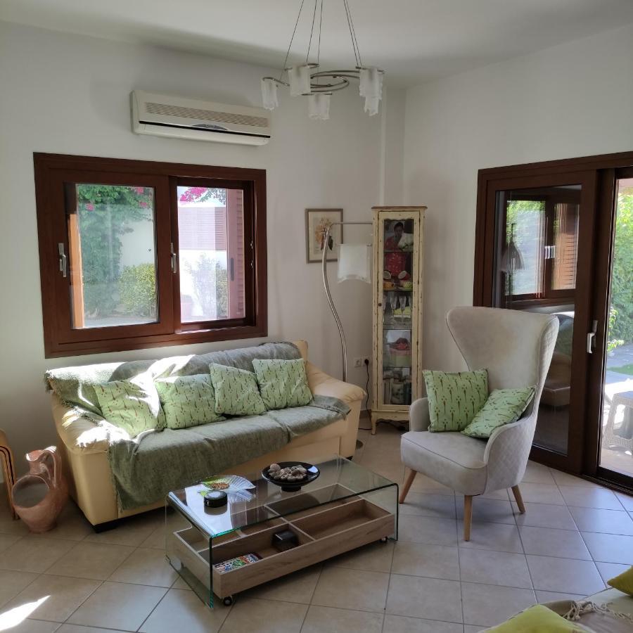 Porto Hydra - Mirani * Ermioni