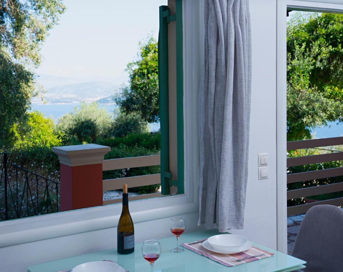 Vasso Sea View Residences *
