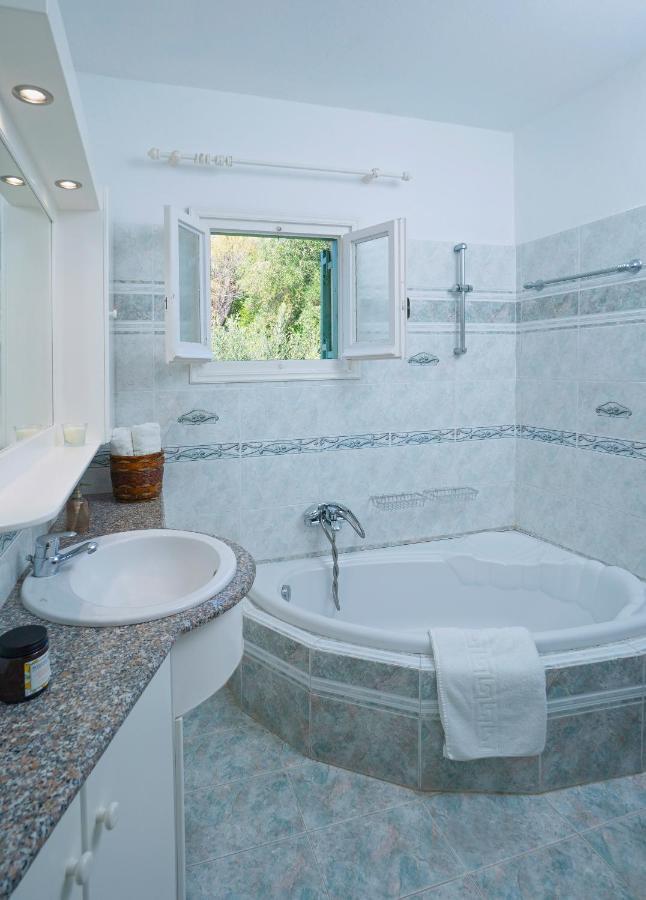 Vasso Sea View Residences Apartment *