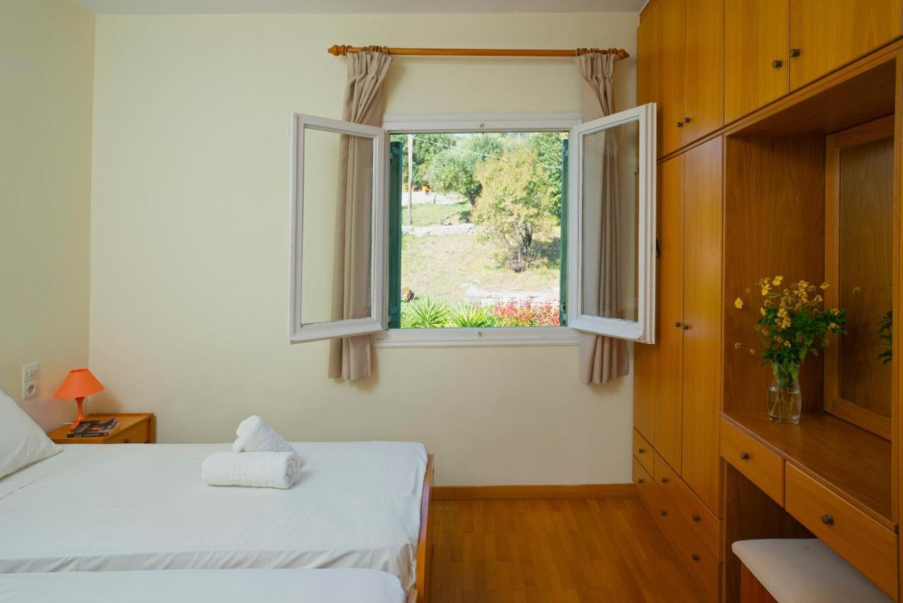 Vasso Sea View Residences *