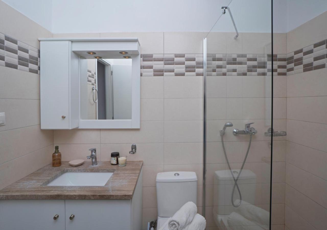 Vasso Sea View Residences *