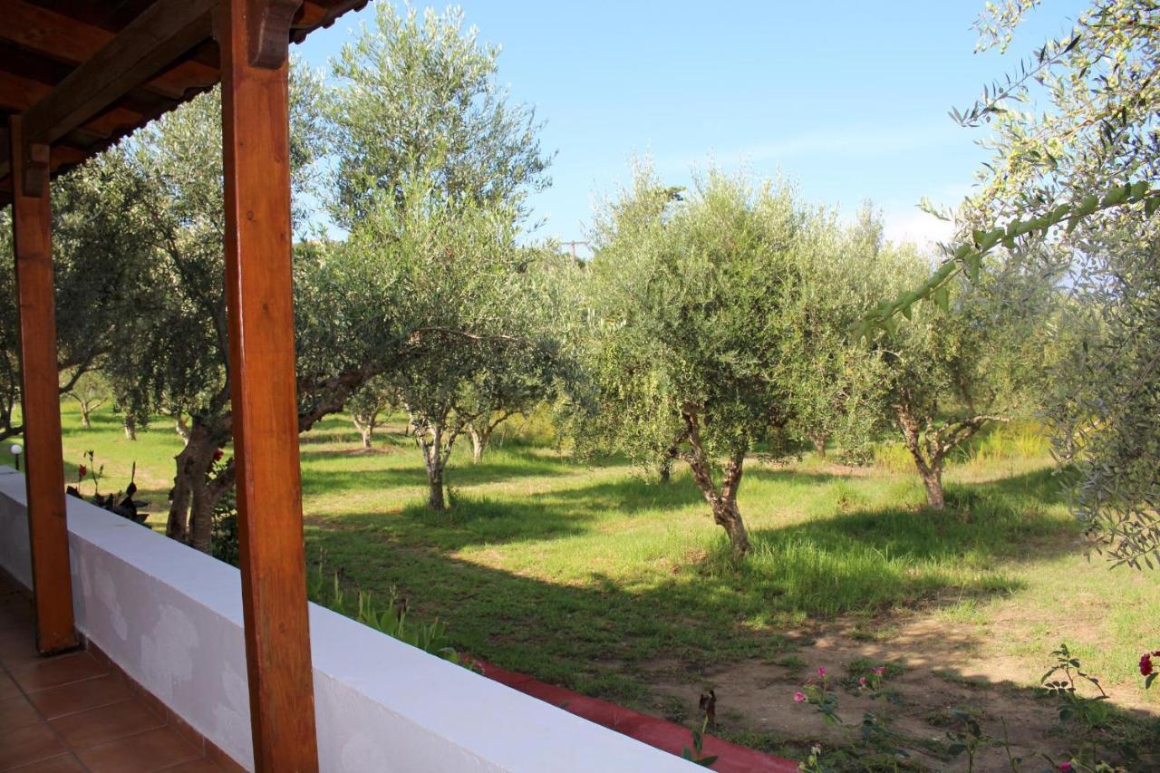 Nikos Kastro 3 Holiday home