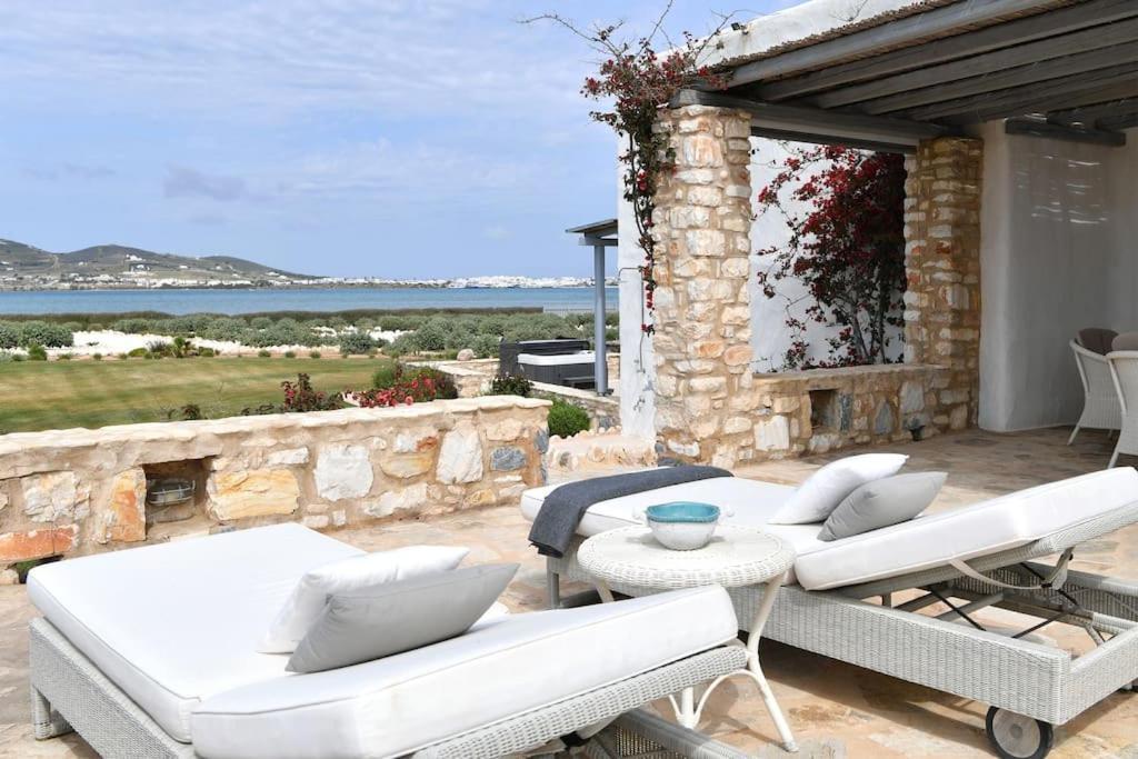Sunray Front 2 Bedroom House Next To Kite Sports Holiday home Parikia (Paros)