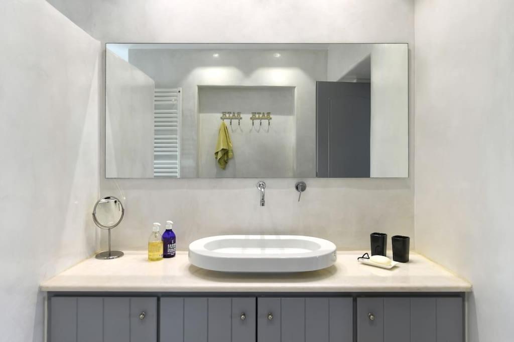 Sunray Front 2 Bedroom House Next To Kite Sports Holiday home Parikia (Paros)