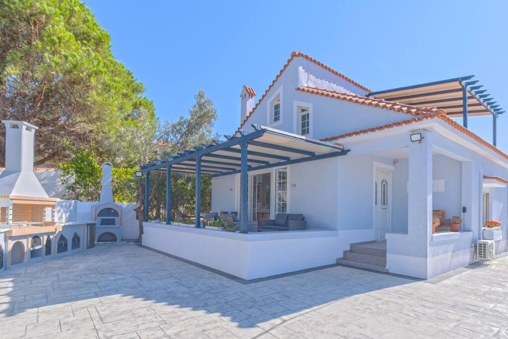 Lefkathia - Gated Beach-front Private At Lefkathia Beach, Chios! Volissos