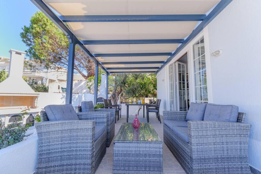 Villa Lefkathia - Gated Beach-front Private At Lefkathia Beach, Chios!