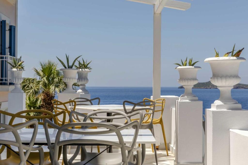Aneroussa Hotel Batsi (Andros)
