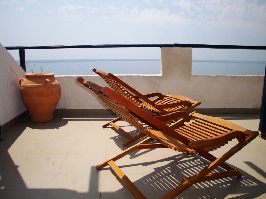 Big Blue Myrtos (Crete)