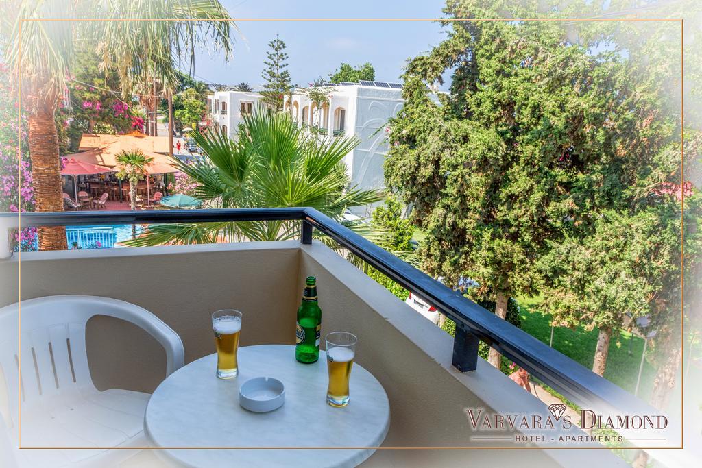 Aparthotel Varvaras Diamond 3*