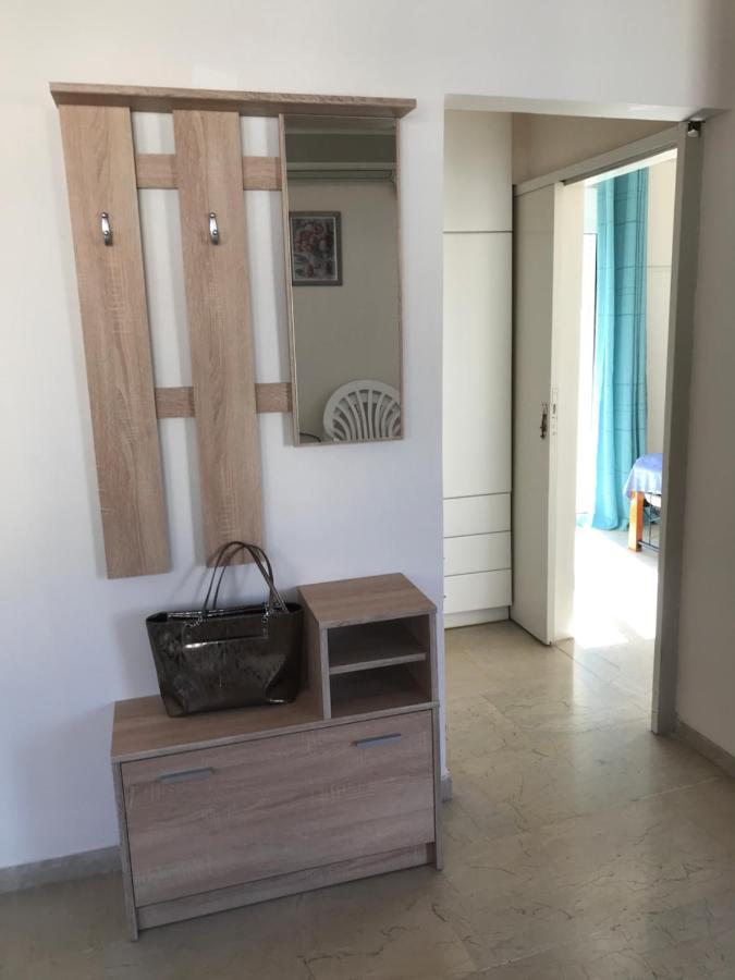 Vacation Apartment *