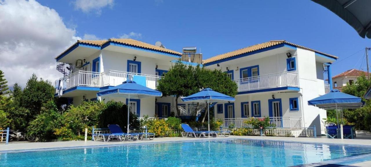 Blue White Apartments - Kefallonia Poolside Retreats Spartia (Kefalonia)