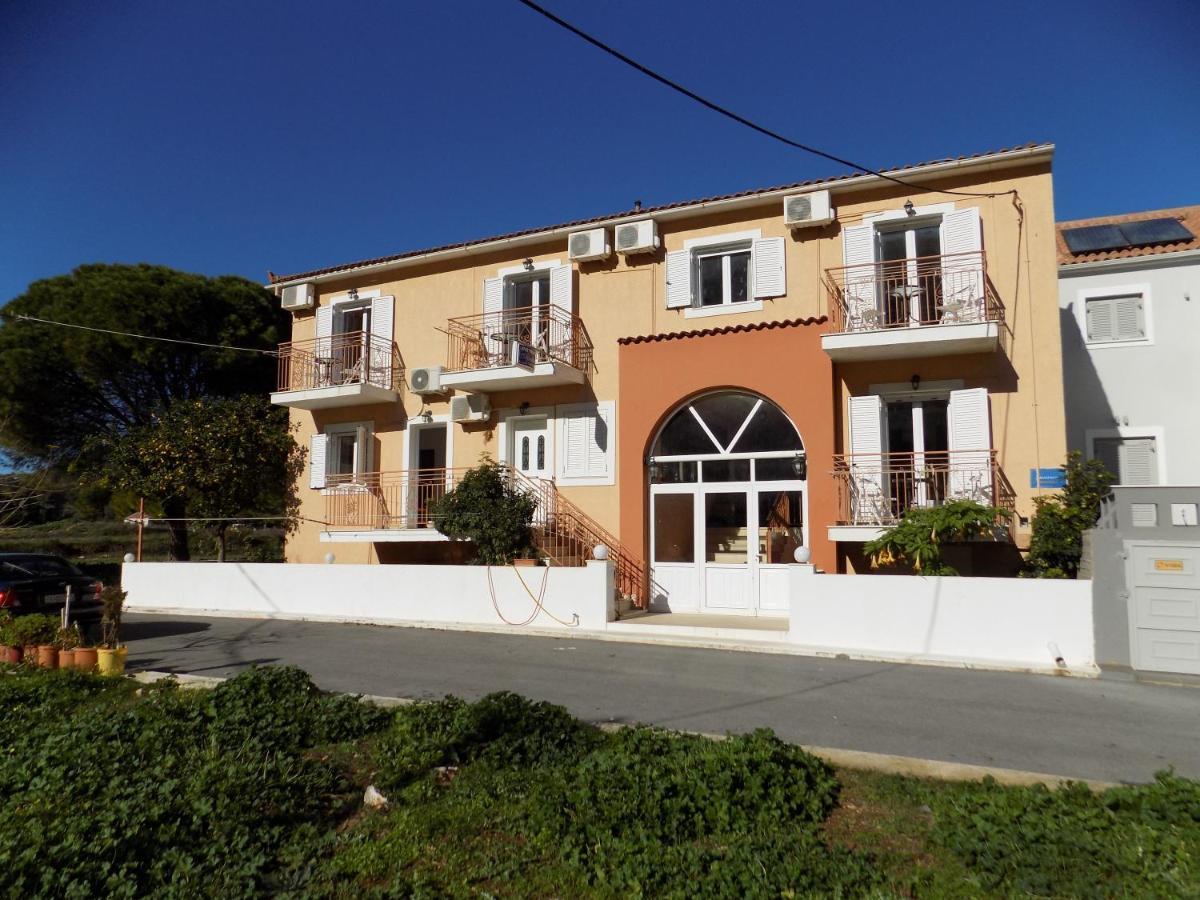 Afrodite Spacious Apartments! 2*
