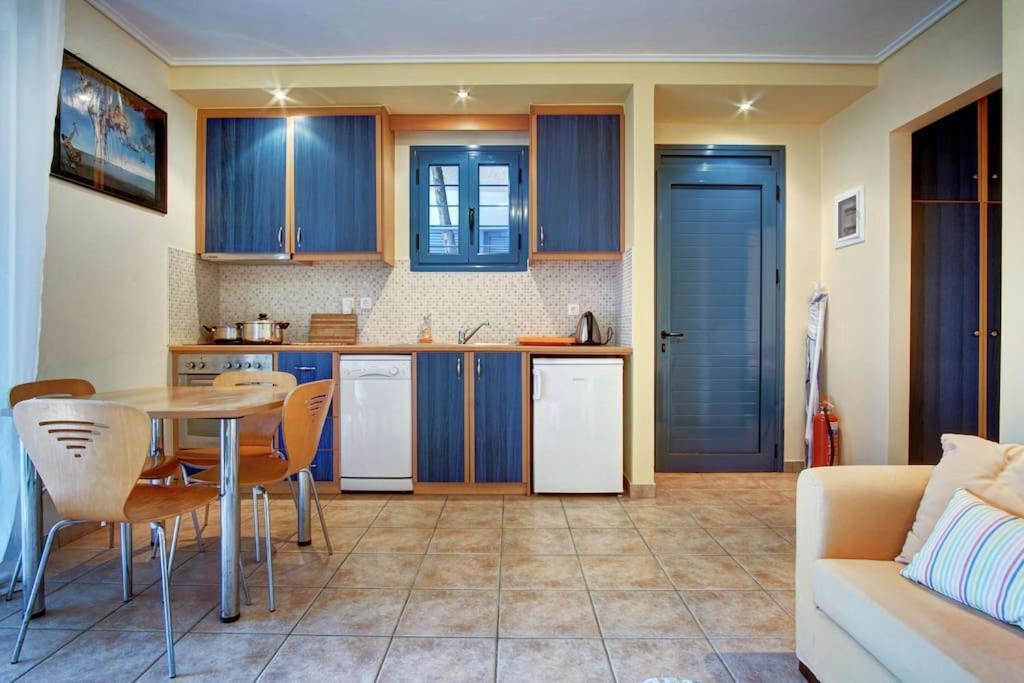View 1. Apartment *