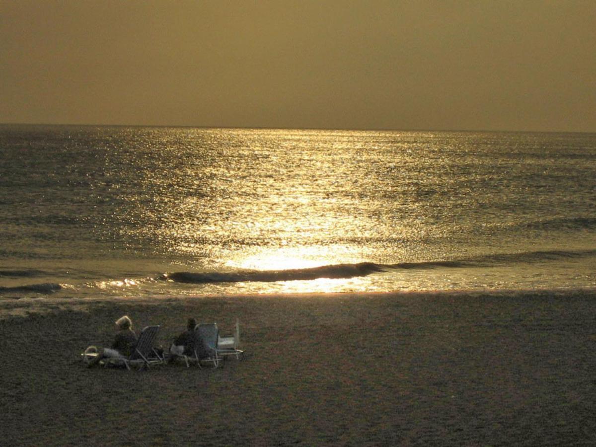 With Adult And Childrens Pool And Sea View - Apartment