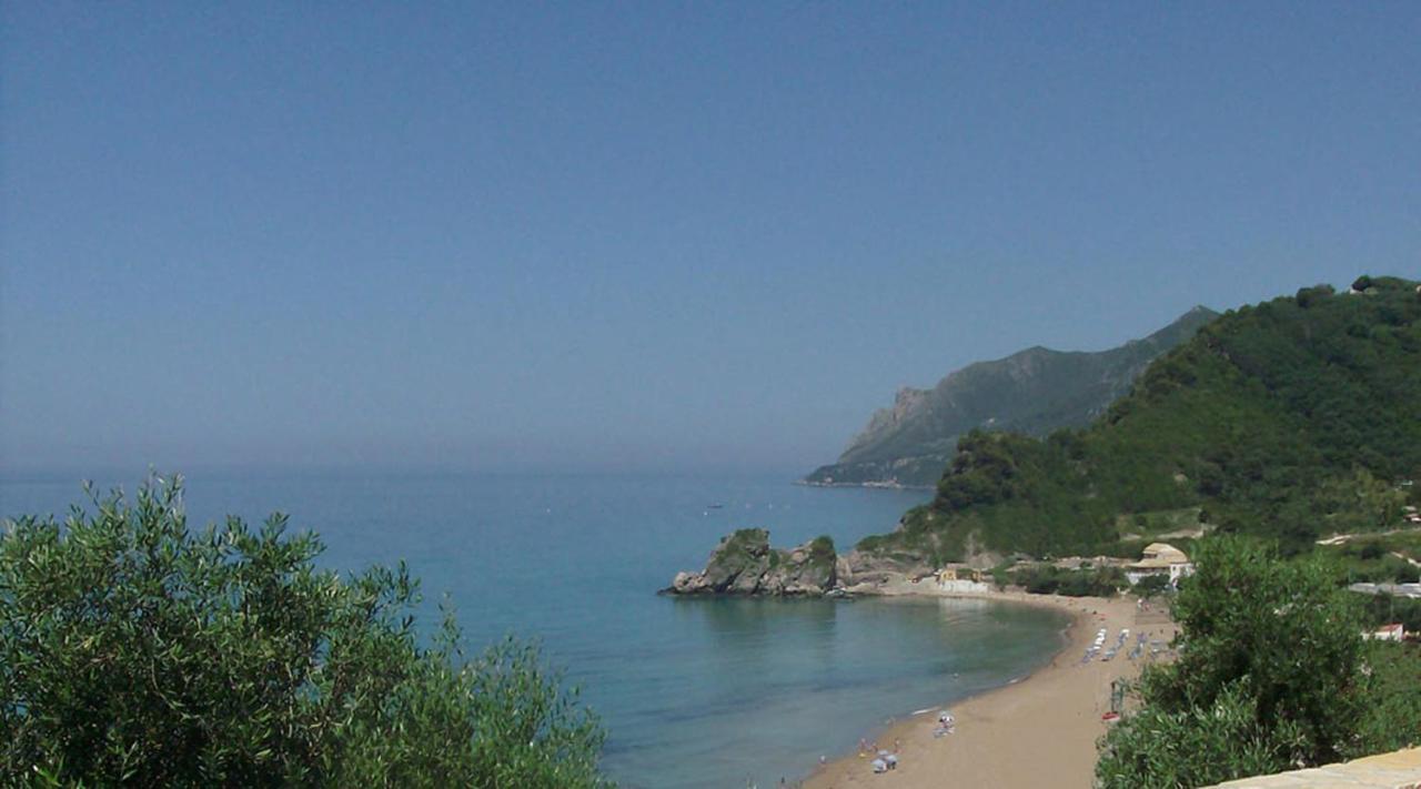 Apartment With Adult And Childrens Pool And Sea View -