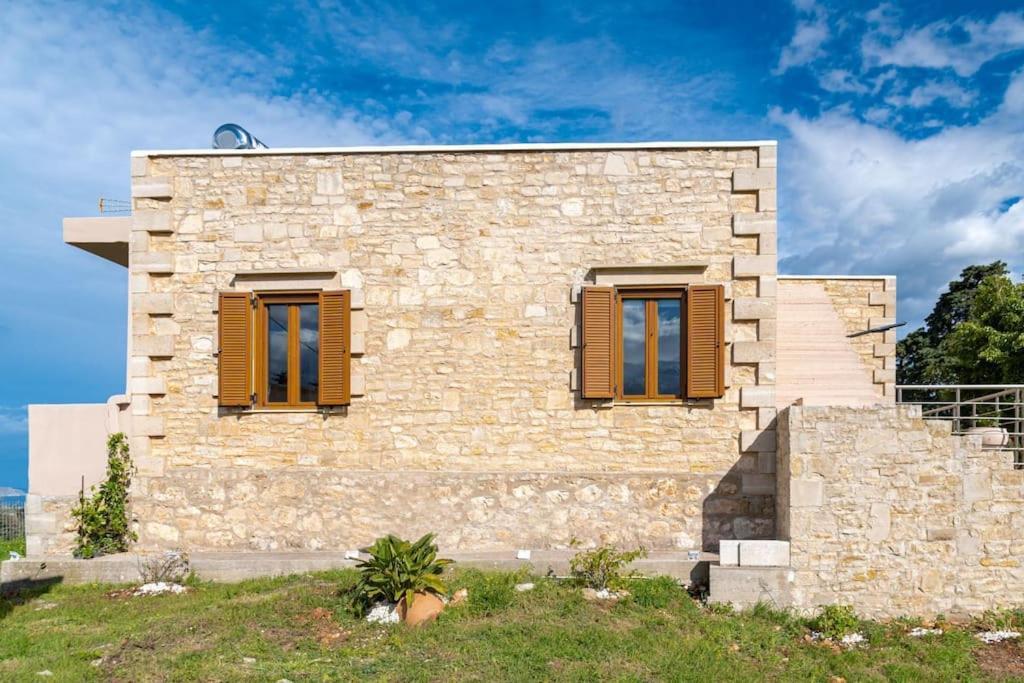 Stone Halepa With Panoramic View. Villa Neon Khorion (Chania)
