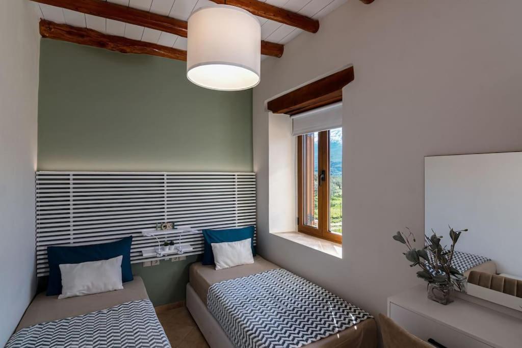 Villa Stone Halepa With Panoramic View. Neon Khorion (Chania)