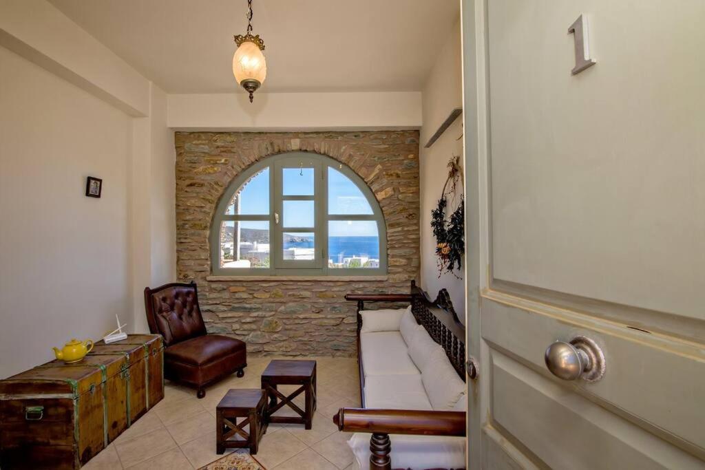 M.houses1 * Agios Romanos