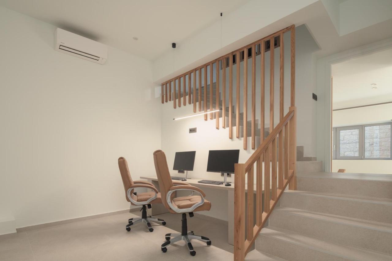 Viveverde Villa, Featuring 3 Pools - Walking Distance To & Shops, By Thinkvilla *