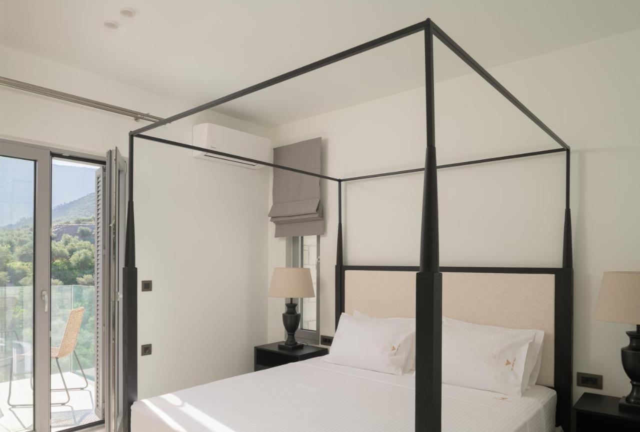 Villa Viveverde Villa, Featuring 3 Pools - Walking Distance To & Shops, By Thinkvilla *