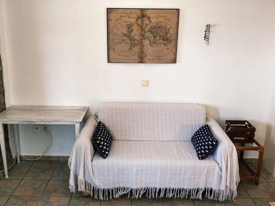 Zenios Andros-cycladic House Overlooking Batsi Bay Holiday home Batsi (Andros)