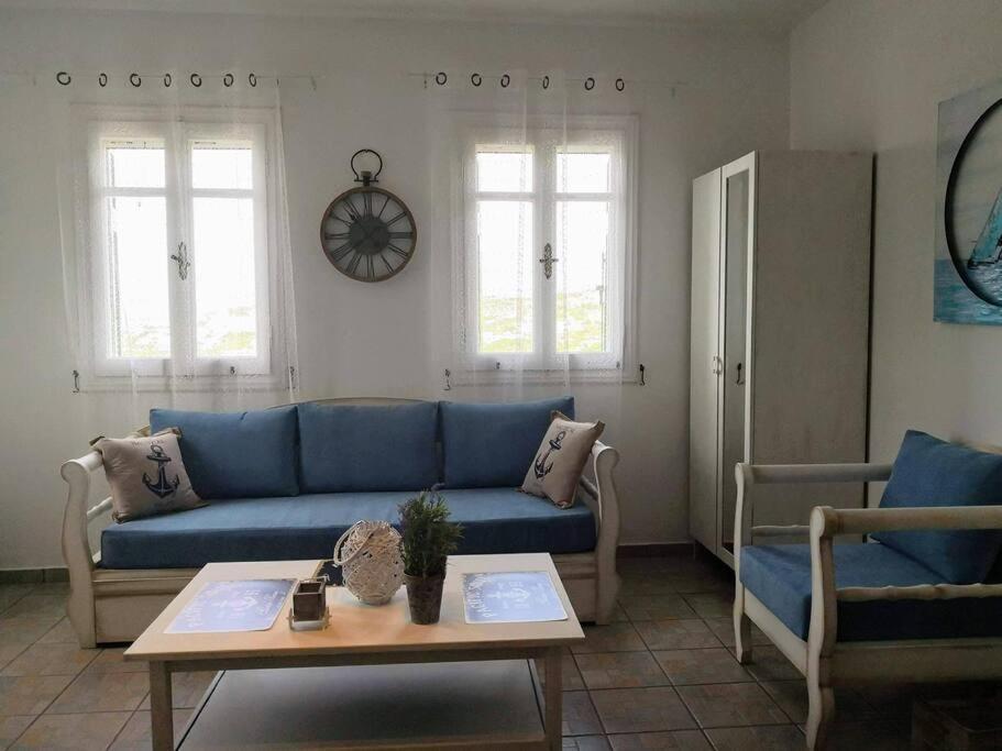 Holiday home Zenios Andros-cycladic House Overlooking Batsi Bay