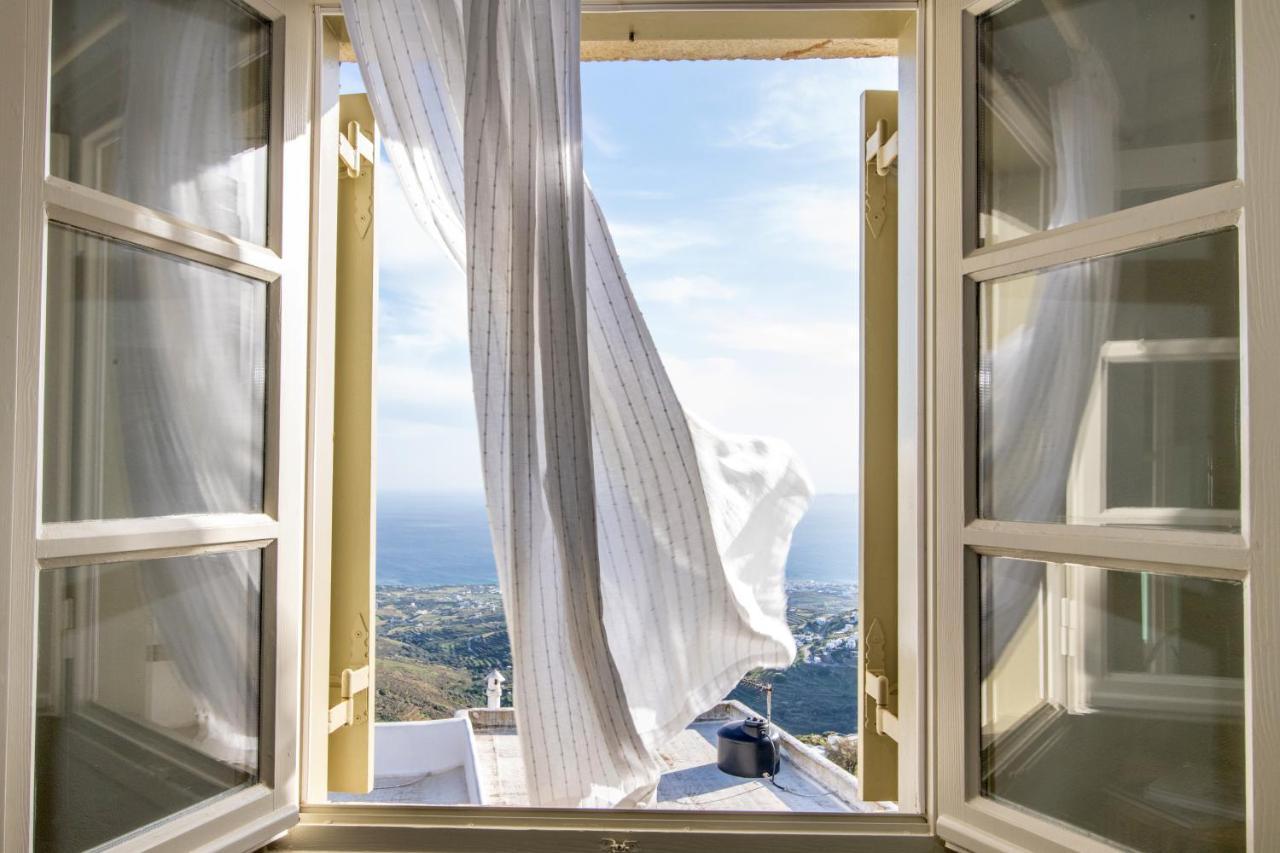 Apopsis Tinos View