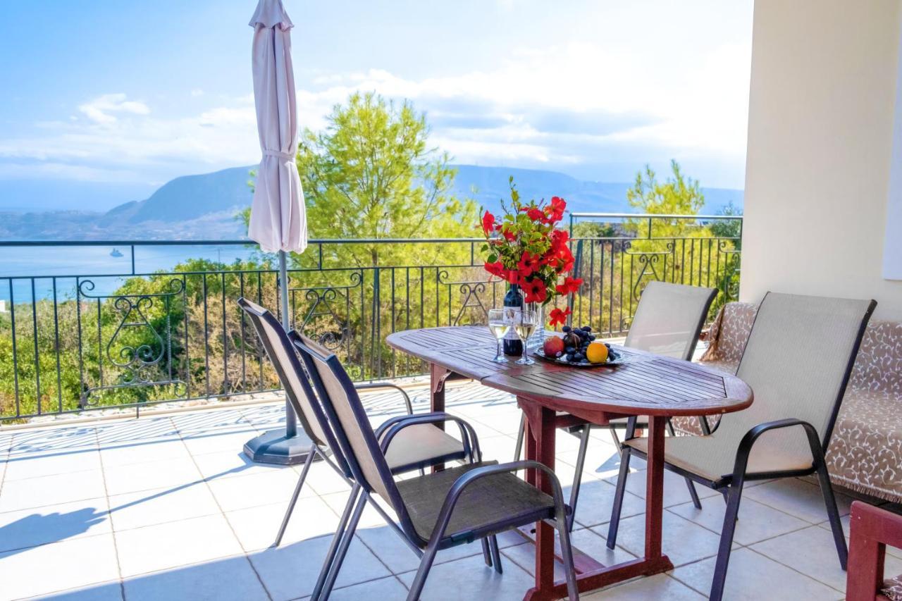Afroditi In Chania Near Airport With Private Pool, Free Wi-fi, Souda Bay Views, Garden Oasis Kounoupidhiana