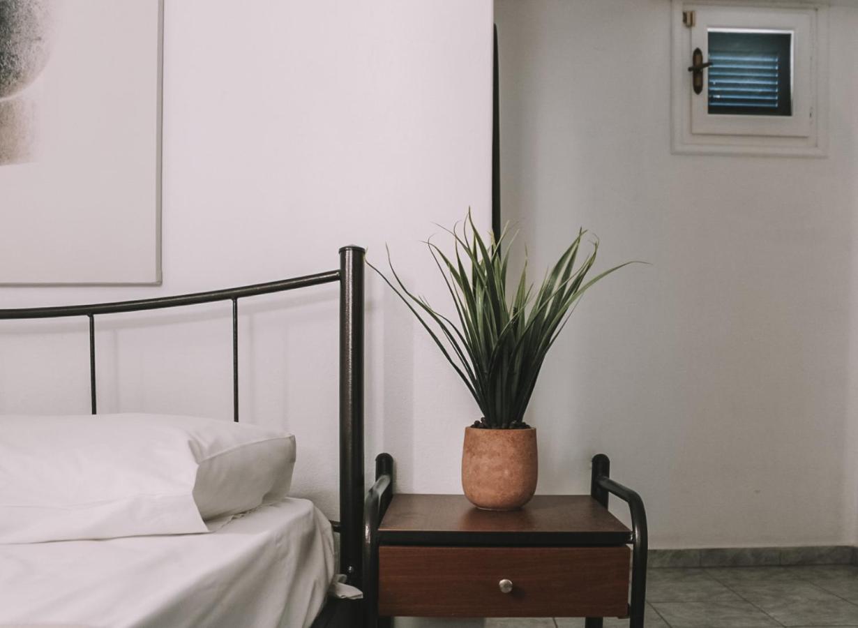 Perseas Aparthotel