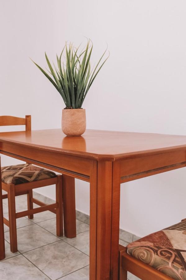 Perseas Aparthotel Naousa (Paros)