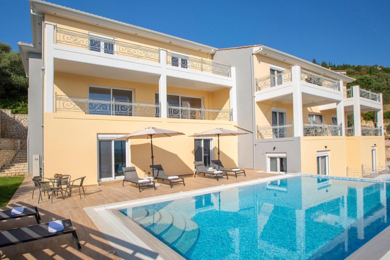Sea N' Smile Apartment Apolpaina