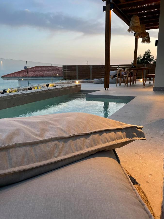 Luxury Living Vrachos
