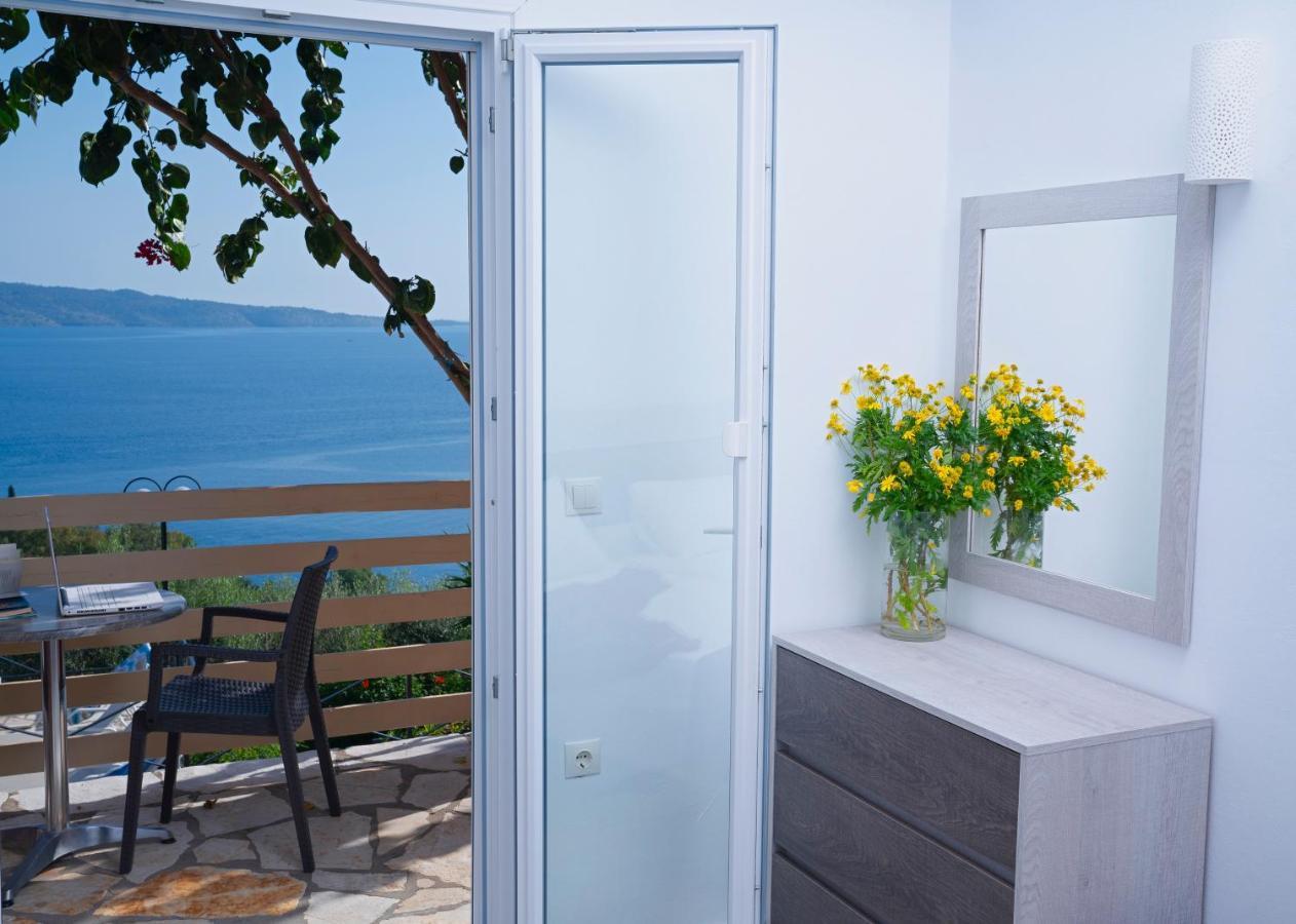 Vasso Sea View Residences *