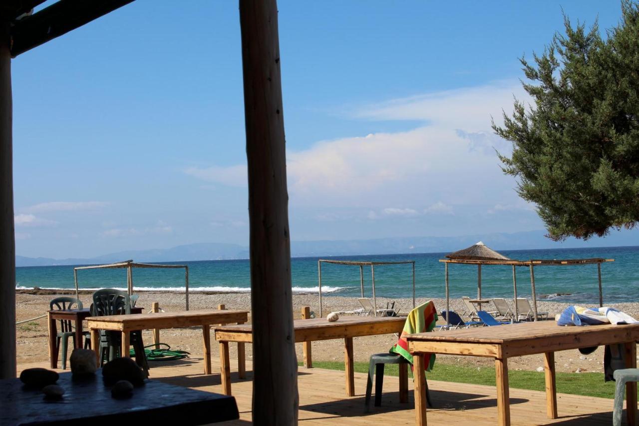Nikos Kastro 3 Holiday home