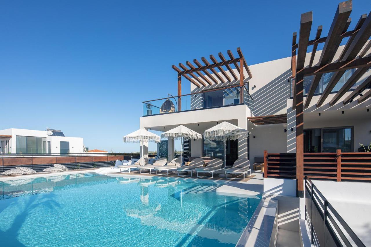 Macaw Luxury Residence, Daily Housekeeping Included! Skaleta