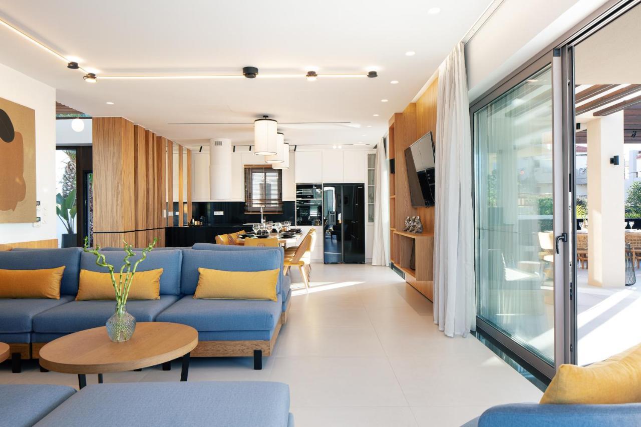 Macaw Luxury Residence, Daily Housekeeping Included!