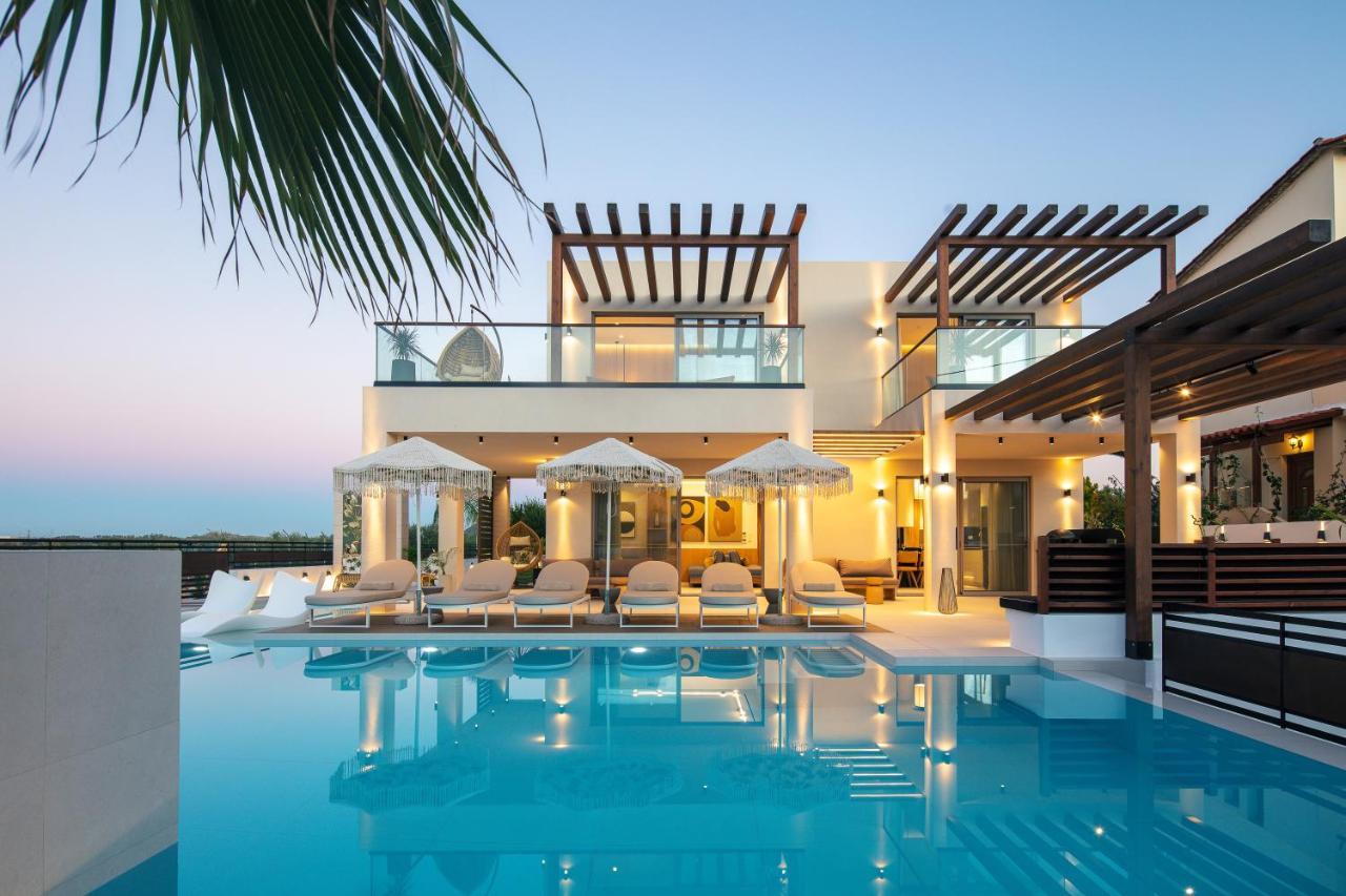 Macaw Luxury Residence, Daily Housekeeping Included! * Skaleta