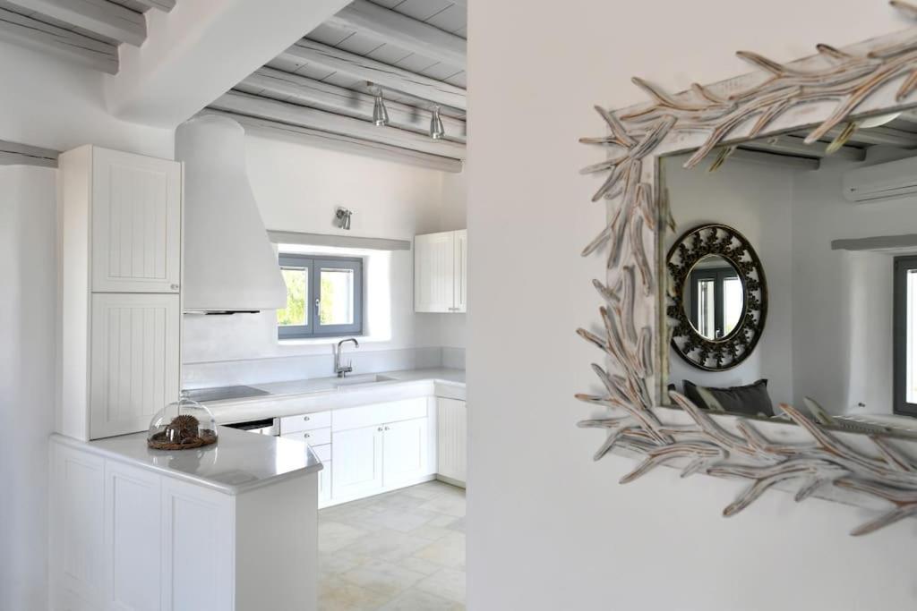 Sunray Front 2 Bedroom House Next To Kite Sports Holiday home Parikia (Paros)