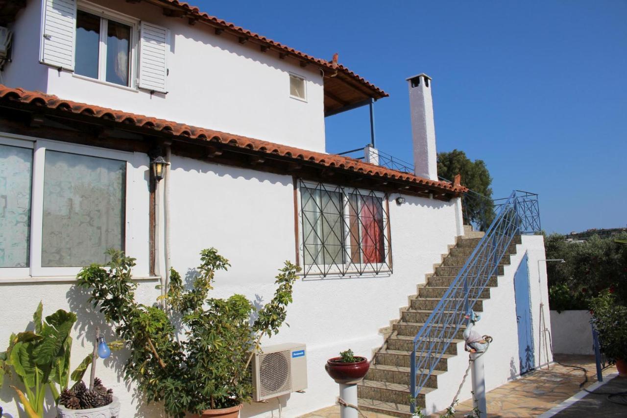 Apartment Akrojali