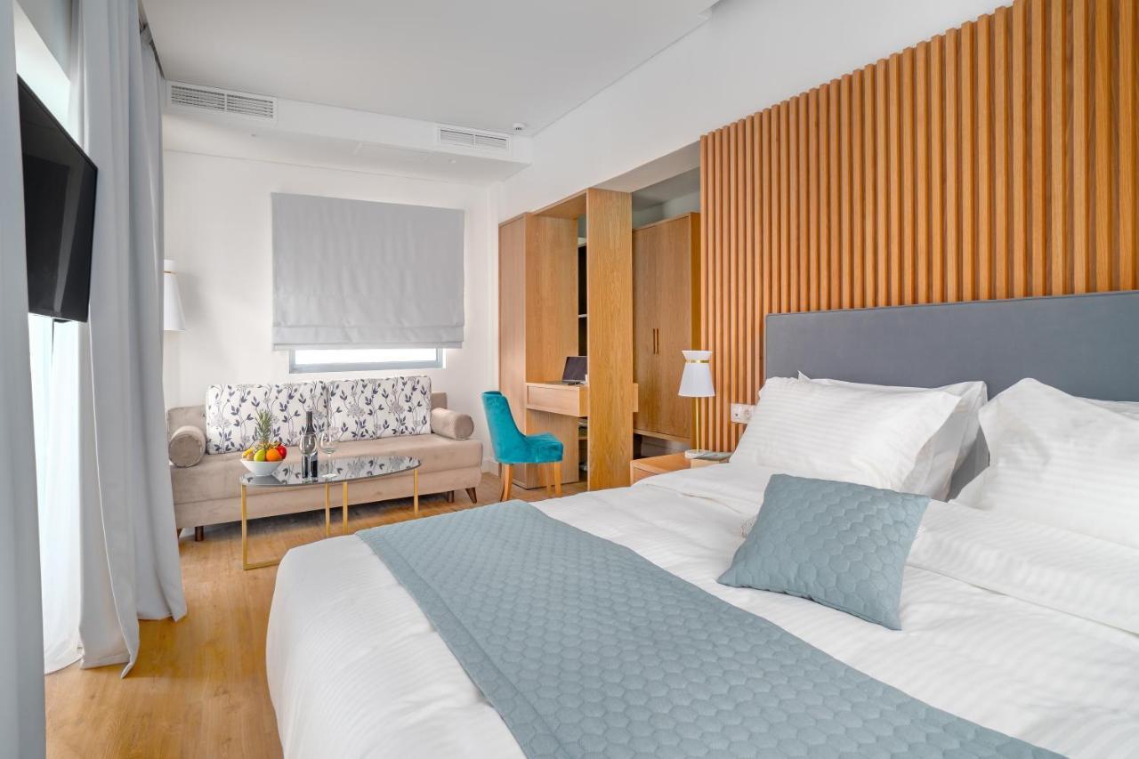 Riviera Hotel 5*