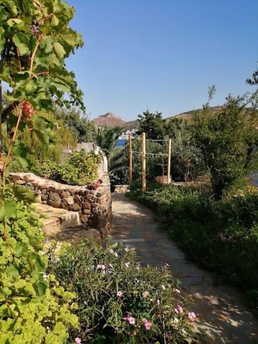 Casa Dei Melograni At Vourlidia Leros *